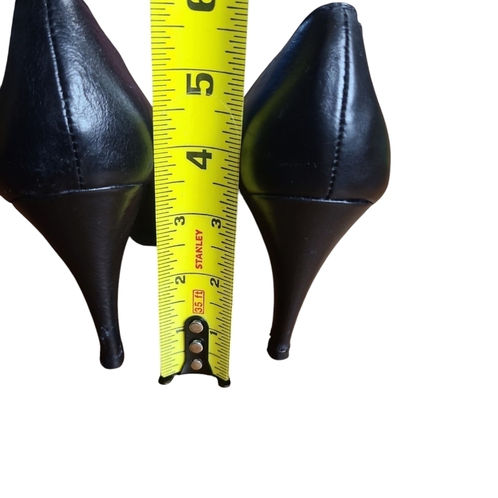 Ellus Black Leather Studded Heel Size 34 - Picture 3 of 4